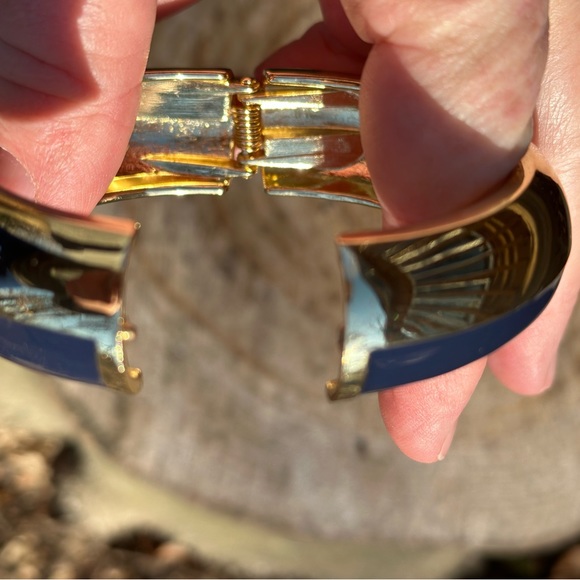Gorgeous classic navy and gold cuff bracelet with hinged opening - Picture 8 of 9